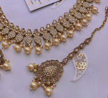 Load image into Gallery viewer, BANI Antique Gold Polki Kundan Necklace Set - Gold
