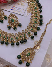 Load image into Gallery viewer, BANI Antique Gold Polki Kundan Necklace Set - Emerald Green