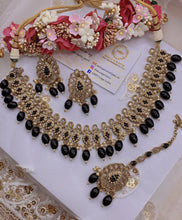 Load image into Gallery viewer, BANI Antique Gold Polki Kundan Necklace Set - BLACK