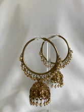 Load image into Gallery viewer, Patola Jhumka Bali