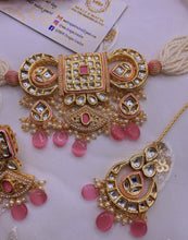 Load image into Gallery viewer, Pink Beautiful INDIAN KUNDAN NECKLACE,Kundan Necklace Set