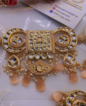 Load image into Gallery viewer, Peach Beautiful INDIAN KUNDAN NECKLACE,Kundan Necklace Set