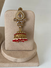 Load image into Gallery viewer, RED ANTIQUE GOLD &#39;AVREEN&#39; NECKLACE JEWELLERY SET WITH JHUMKI EARRINGS

