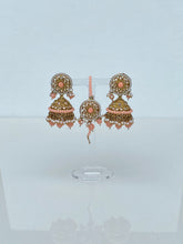 Load image into Gallery viewer, Aleena Earrings &amp; Tikka set Peach
