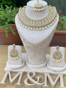 Bhavi Necklace Set - Antique Gold