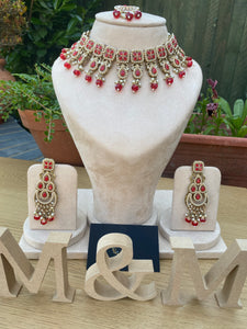 ANTIQUE GOLD 'NAINA' NECKLACE SET- RED